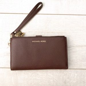 Michael Kors double zip wristlet